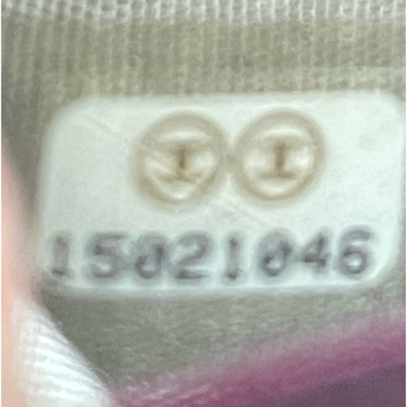 EUC Authentic Chanel Burgundy Patent Wallet / Card Holder - Picture 4 of 16